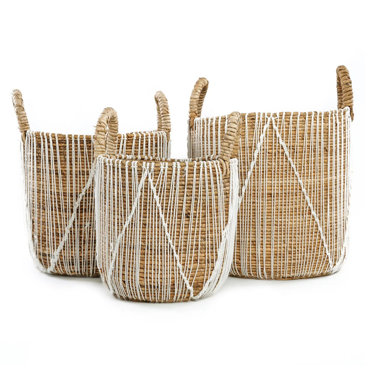 La cesta de macramé cosida recta - M