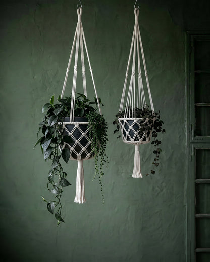 El soporte de macramé para plantas - blanco - M_40