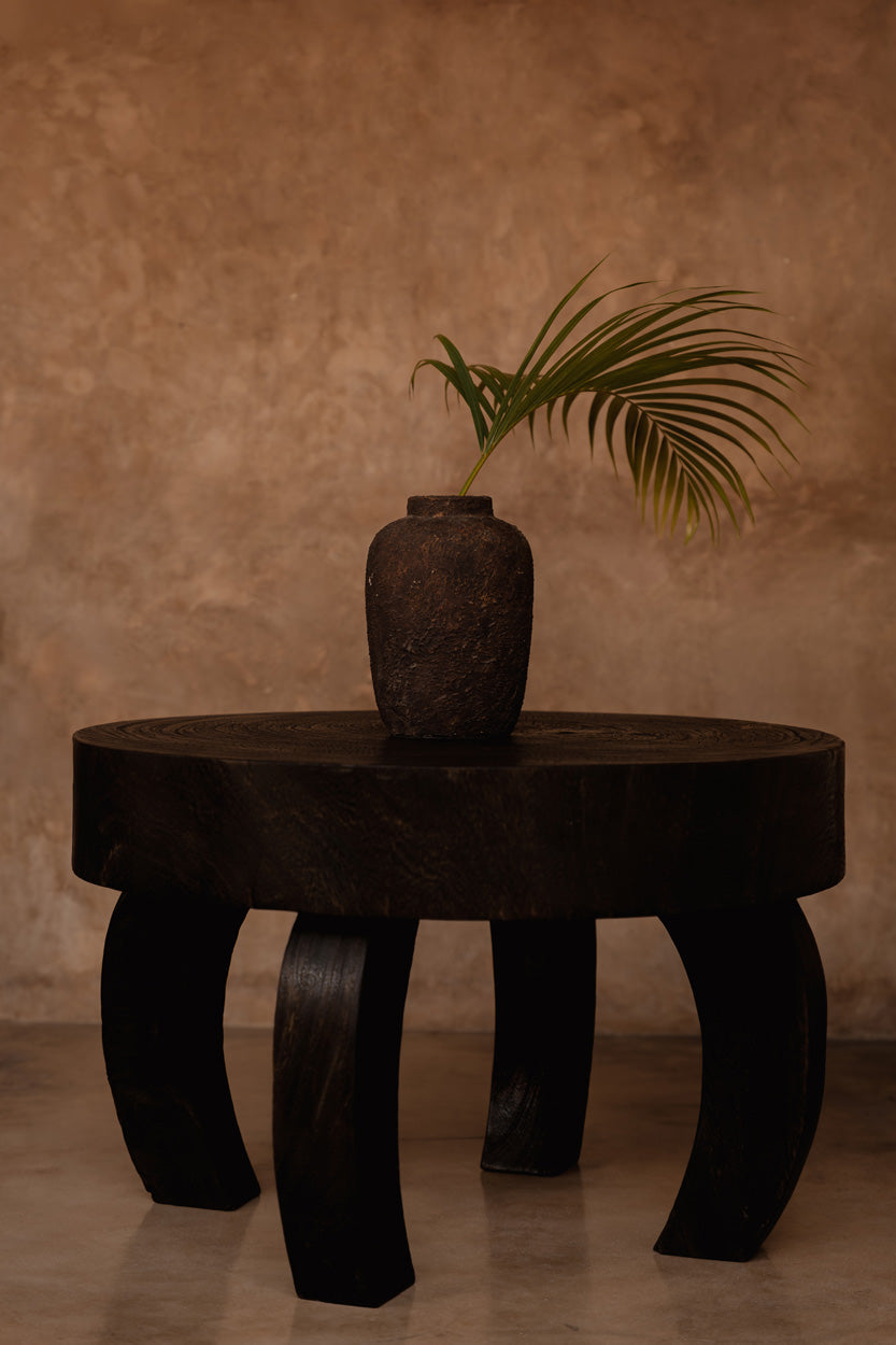 La mesa de centro Octo Chic - nogal oscuro