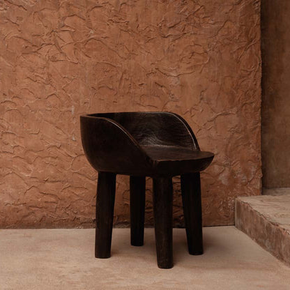 La silla baja Sit Happens - Nogal oscuro
