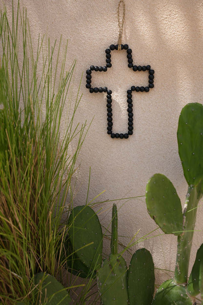 La cruz de madera - negra