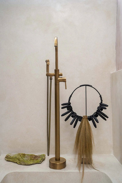 La madera de Rayung sobre un soporte