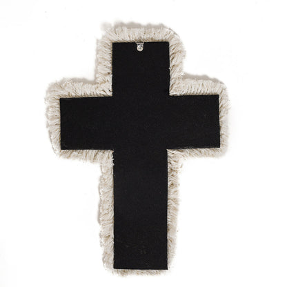 La cruz de macramé - blanca