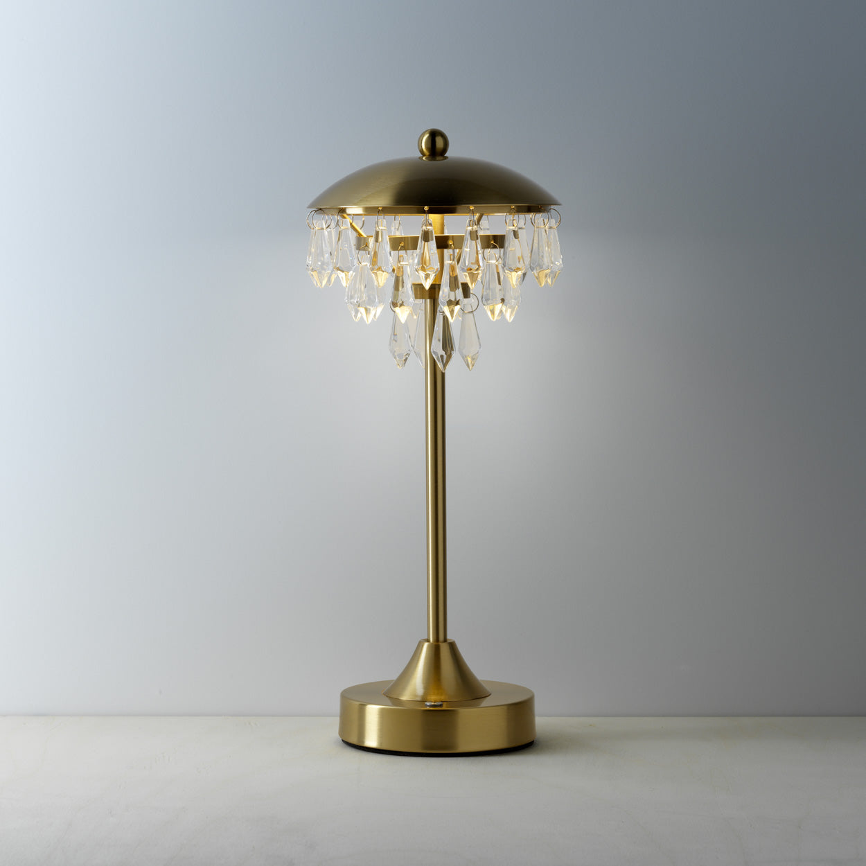 La lámpara de mesa LED Chandelette