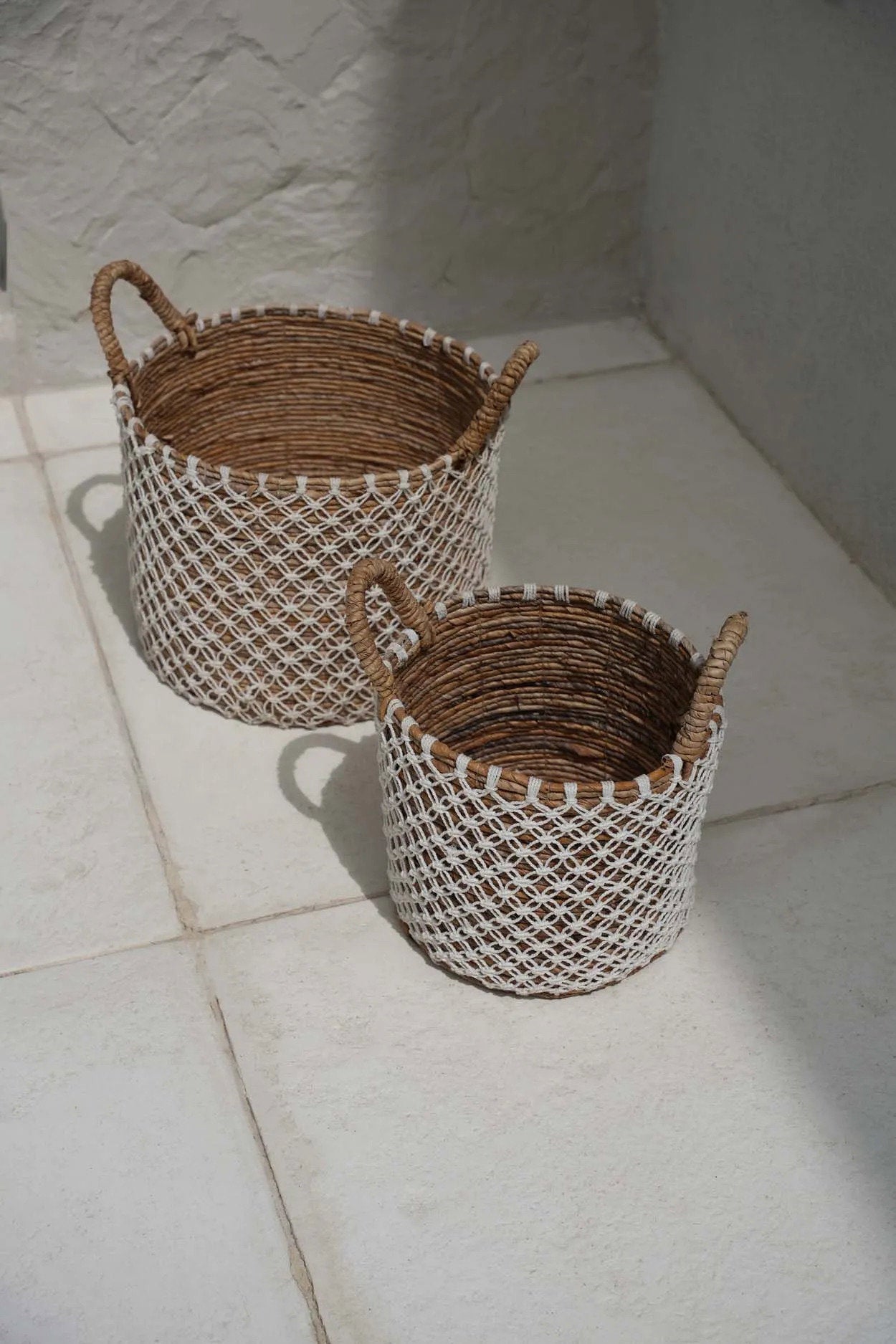 La cesta de macramé con punto de cruz - M