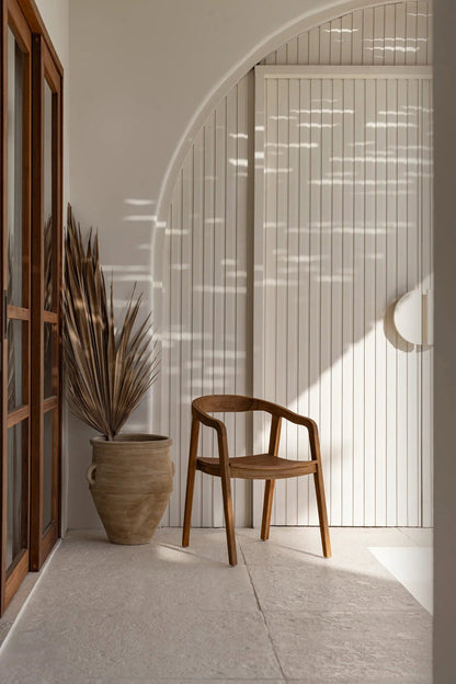 La silla de comedor Nihi Oka - exterior
