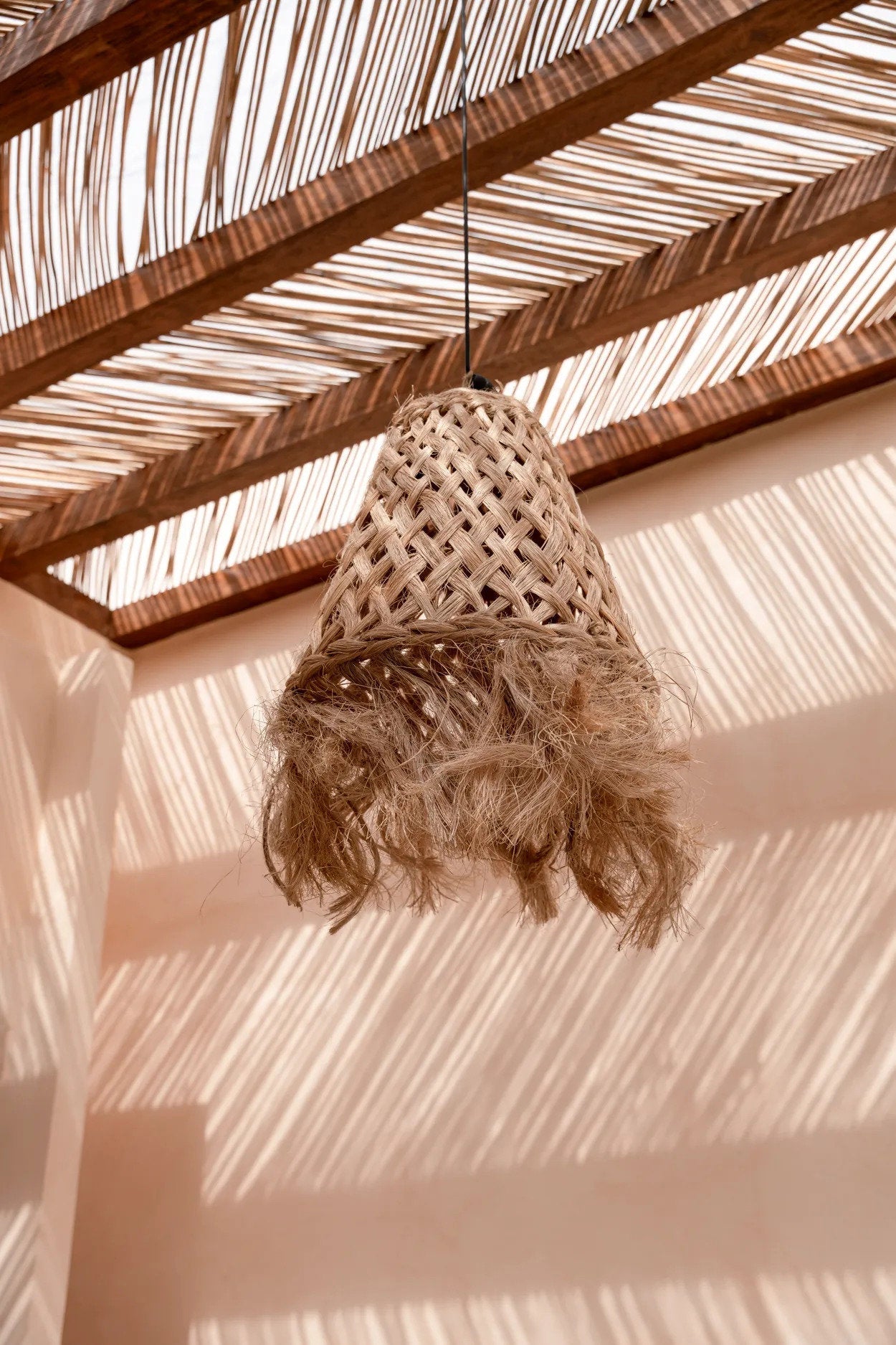 Lámpara colgante de medusa Abaca - natural - M